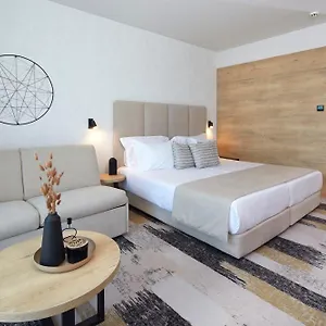 Marvel - Fully Renovated Free Access Szálloda